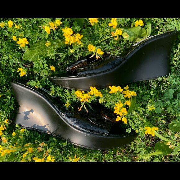 Vintage American Eagle platform slips - Picture 2 of 2